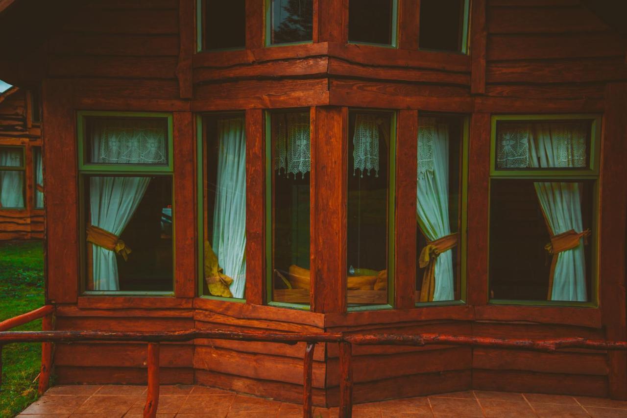 Cabanas Shangrila Aysen Пуерто Айсен Екстериор снимка